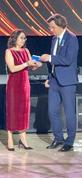 NOTARIES OF KAZAKHSTAN AWARD THE PRESIDENT OF LITHUANIAN CHAMBER OF NOTARIES FOR MERITS