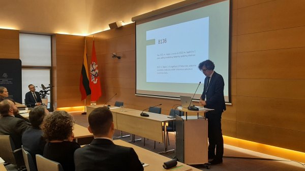 LIETUVOS KONSULINIAI PAREIGŪNAI SUPAŽINDINTI SU ENOTARO SISTEMA IR NUOTOLINIAIS NOTARINIAIS...