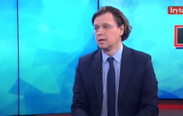 SPARČIAI GAUSĖJA NUOTOLINIŲ NOTARINIŲ VEIKSMŲ - JIE PATOGŪS KLIENTAMS IR SAUGŪS. INTERVIU SU...